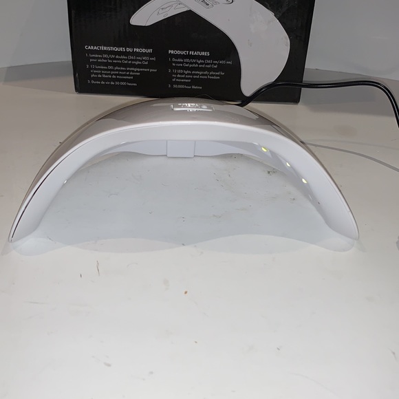 Professional UV nail dryer lamp - Picture 4 of 5